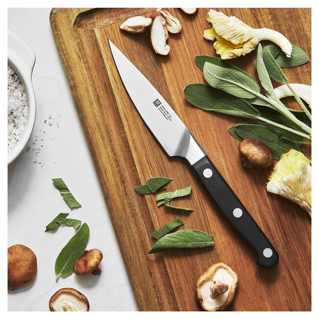 ZWILLING PRO 4-INCH PARING KNIFE