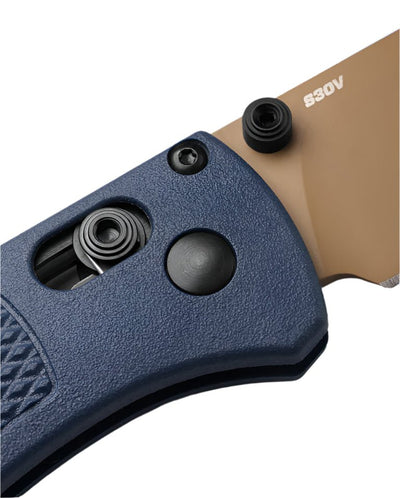 Benchmade 535FE - 05 Bugout Folding Knife - CPM - S30V Drop - Point Blade, AXIS Lock, Premium Ultralight EDC Pocket Knife with Crater Blue Grivory Handle - timberknives.com