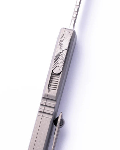 Microtech Ultratech ZBP Gen III Single Edge OTF Knife - M390MK Apocalyptic Blade, Natural Clear Aluminum Handle (3.55") 1121 - 10 APNC - timberknives.com